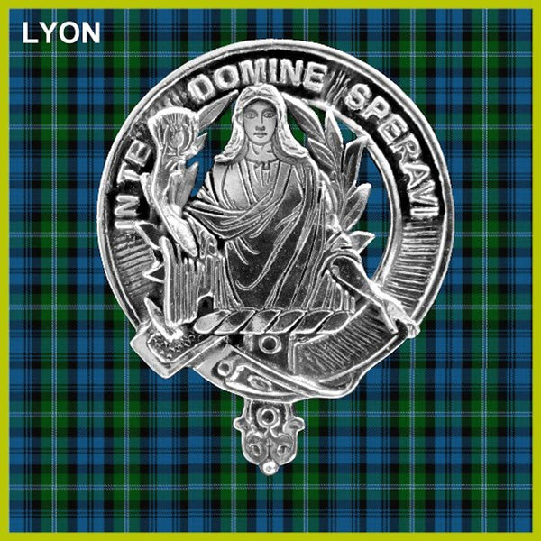 Lyon 5 oz Round Clan Crest Scottish Badge Flask