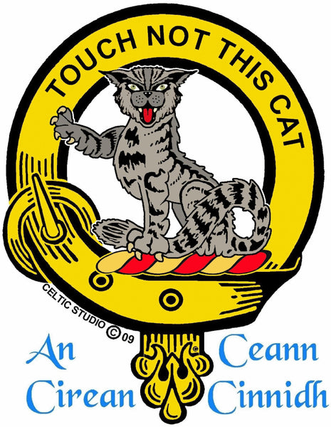 MacGillivray 5 oz Round Clan Crest Scottish Badge Flask