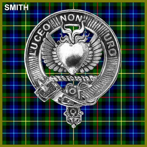 Smith Clan Crest Badge Glass Beer Mug