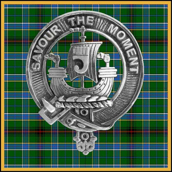 Duncan Sketraw 5 oz Round Clan Crest Scottish Badge Flask
