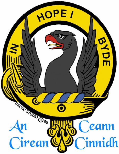MacIain 5 oz Round Clan Crest Scottish Badge Flask