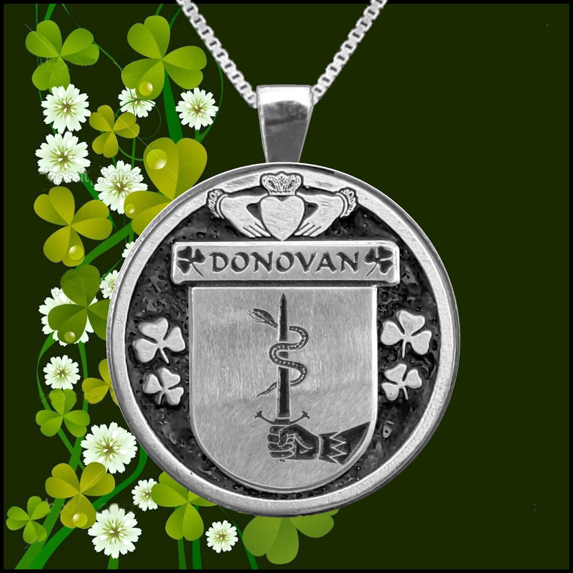 Donovan Irish Coat of Arms Disk Pendant, Irish