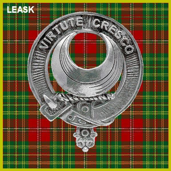 Leask Clan Crest Badge Glass Beer Mug