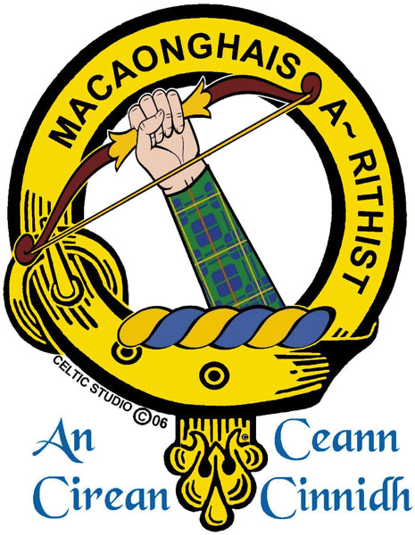 MacInnes Clan Crest Badge Glass Beer Mug