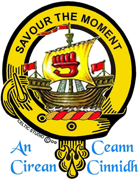 Duncan Sketraw Clan Crest Badge Skye Decanter