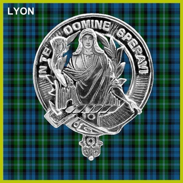 Lyon Clan Crest Badge Skye Decanter