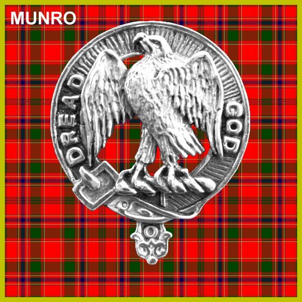 Munro 8oz Clan Crest Scottish Badge Stainless Steel Flask