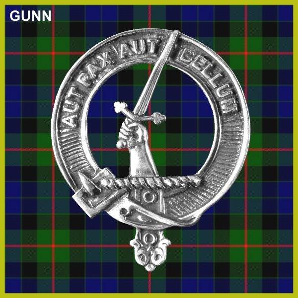 Gunn Clan Crest Badge Skye Decanter