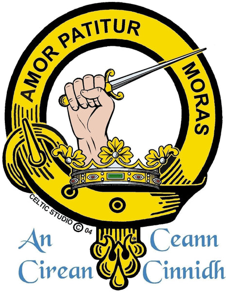 Lumsden Clan Crest Badge Skye Decanter