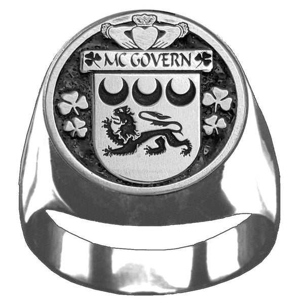 McGovern Irish Coat of Arms Gents Ring IC100
