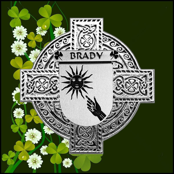Brady Irish Coat of Arms Badge Glass Beer Mug