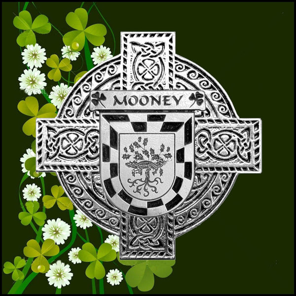 Mooney Irish Dublin Coat of Arms Badge Decanter