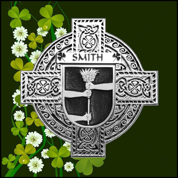 Smith Irish Dublin Coat of Arms Badge Decanter